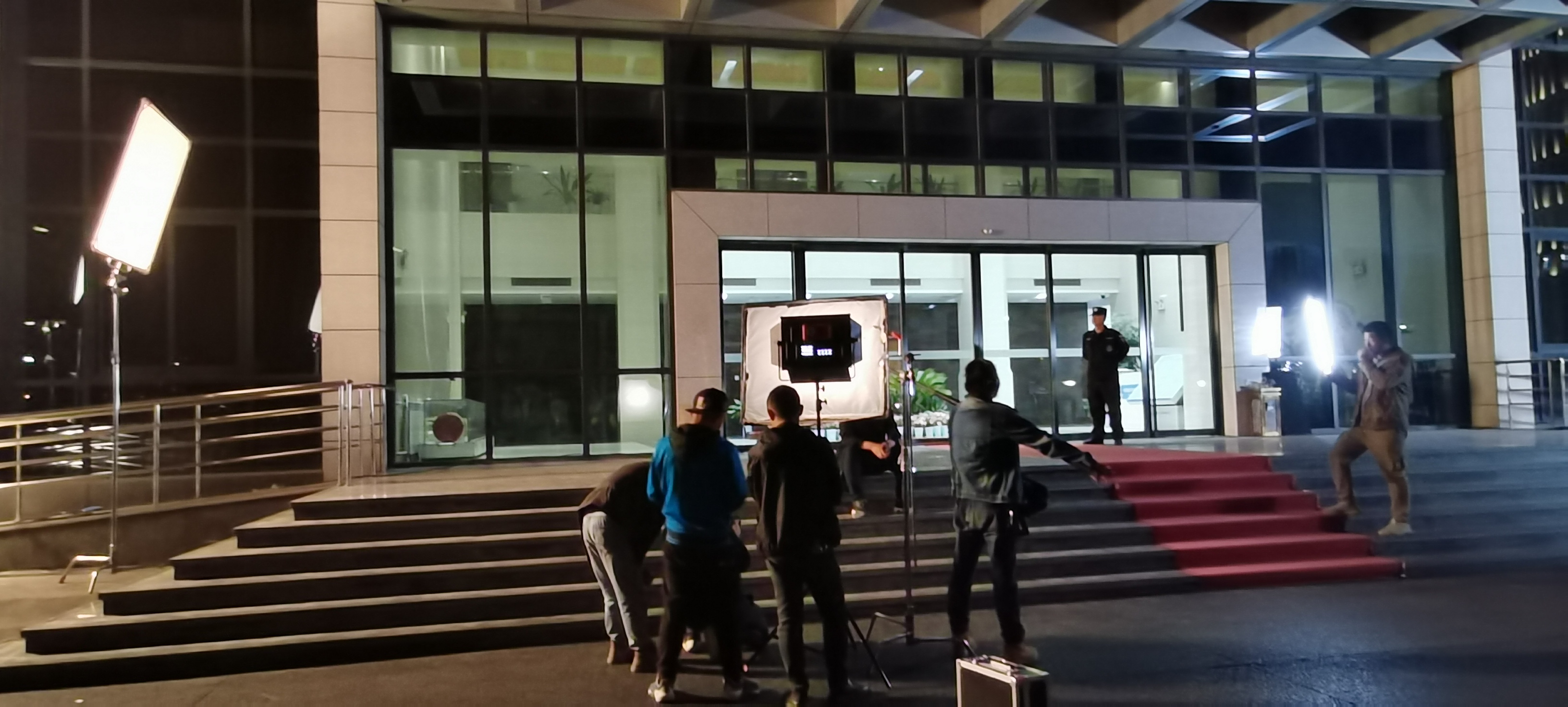 西安国际港务区​《铸就经典》人物纪实片拍摄中(图1)